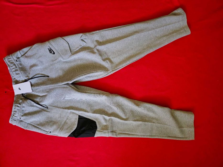 Pantaloni Nike Sportwear TECH FLEECE UTILITY