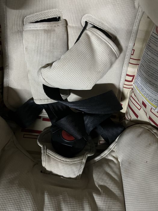 Продаю автокресло