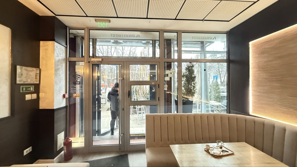 Usa aluminiu cu geam fix