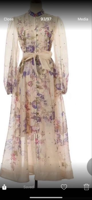 Уникални 3D рокли с флорални мотиви