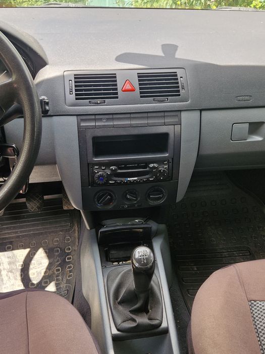 Skoda fabia 1.4 benzina