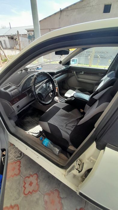 Продается ауди 1993