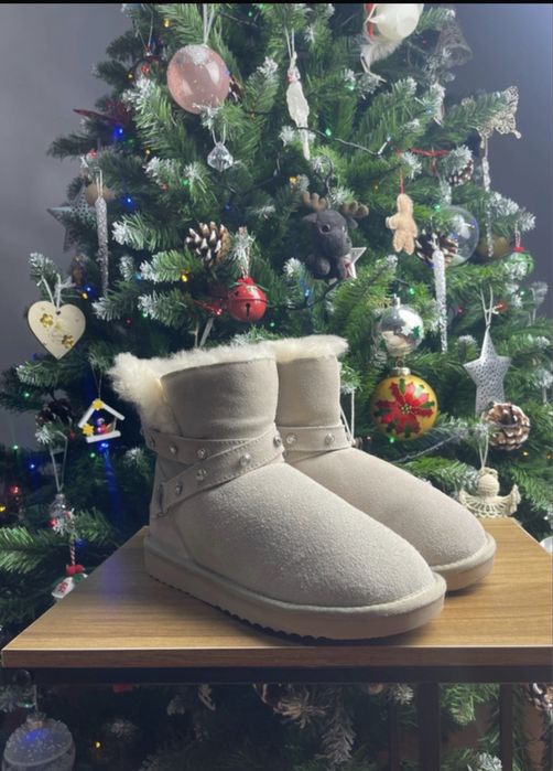 Ghete tip UGG din piele întoarsă