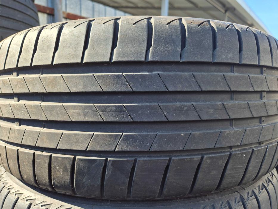 4 Anvelope de VARA - 225/40/19 - BRIDGESTONE - CA UNELE NOI - DOT 2023
