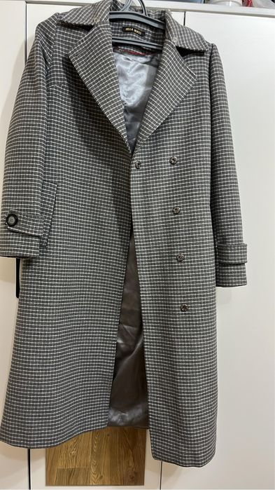 Пальто женская..