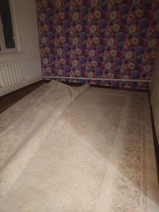 Ковер в хорошем состоянии