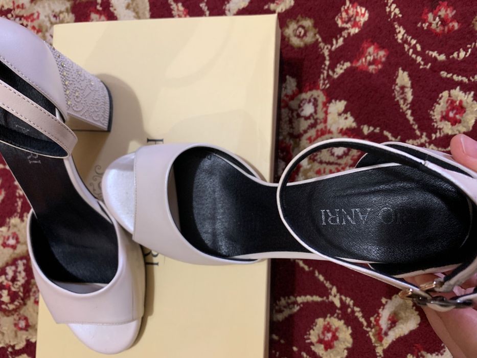 Продам туфли