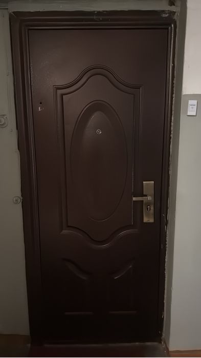 Дверь железная б/у