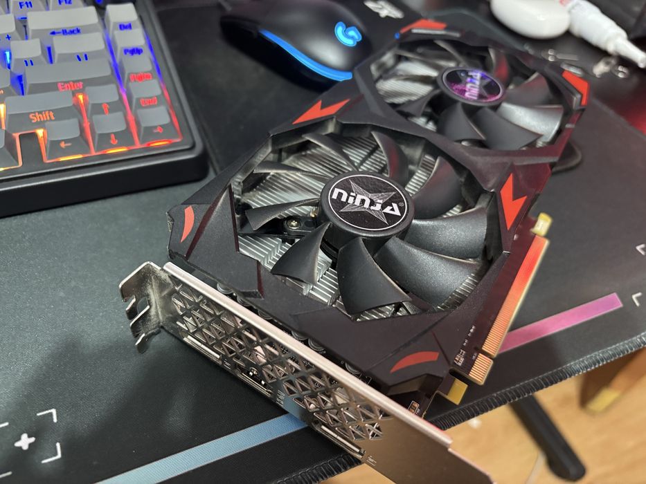 RX 580 видеокарта