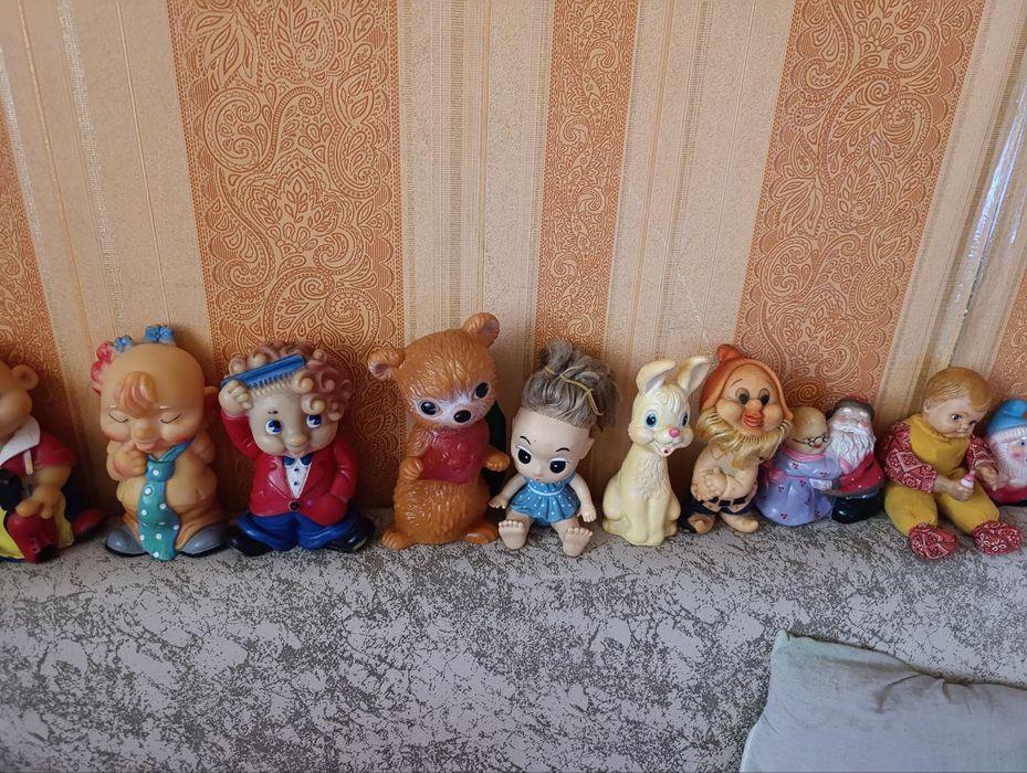 Игрушки резиновые , пластмассовые , плюшевые СССР