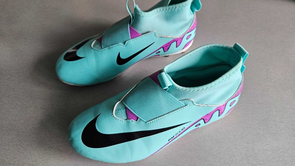 Футболни обувки Nike, 36,5 номер