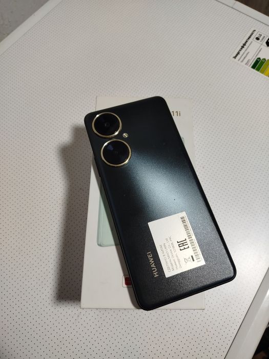 Huawei nova11i  telfoni sotiladi