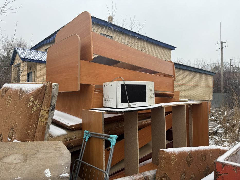 Кровати отдам даром