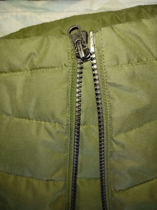 Продам женскую куртку