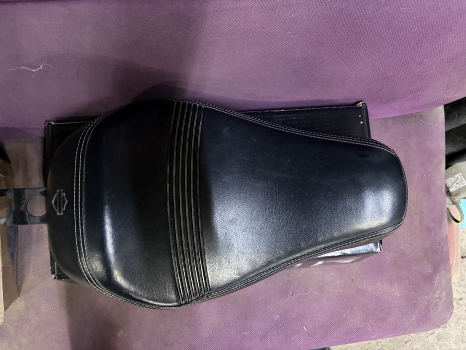 Сиденье Harley Davidson Sportster