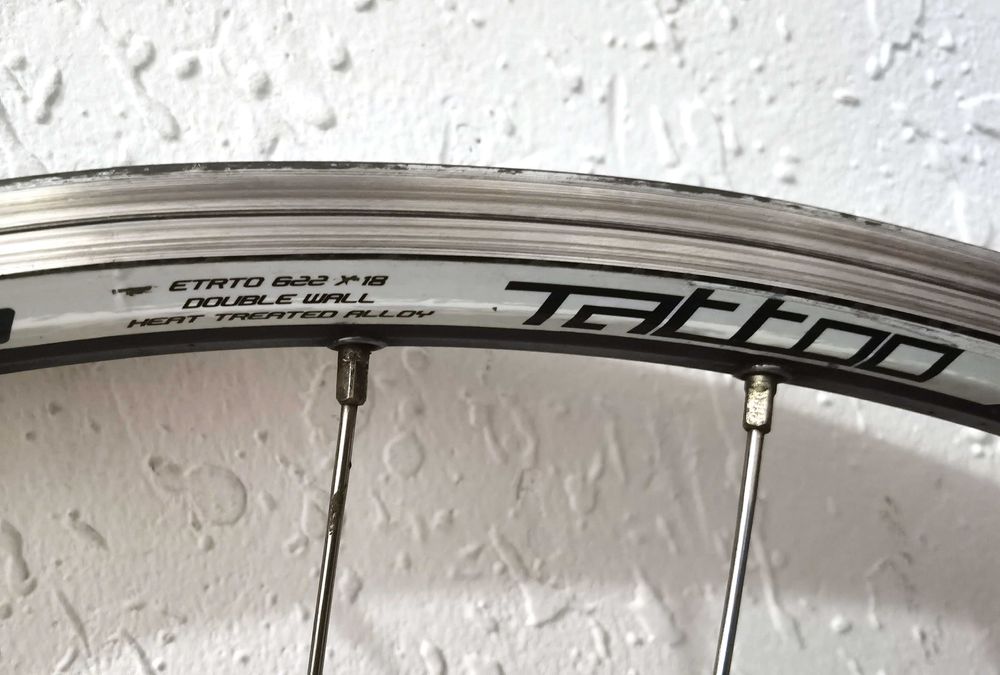 Задна капла колело с 9 вътрешни скорости SRAM i-Motion 28"