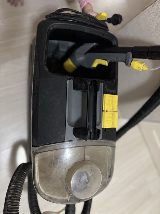 Karcher puzzi 10/1 в подарок пароочиститель