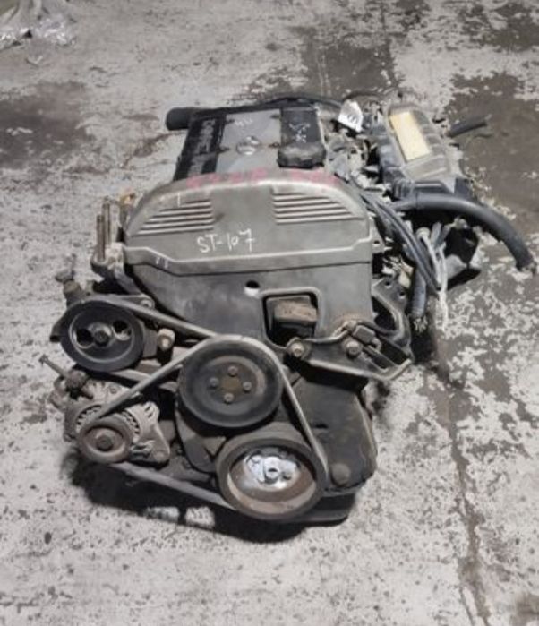 Двигатель Mitsubishi Colt Lancer 4G61 1.6l