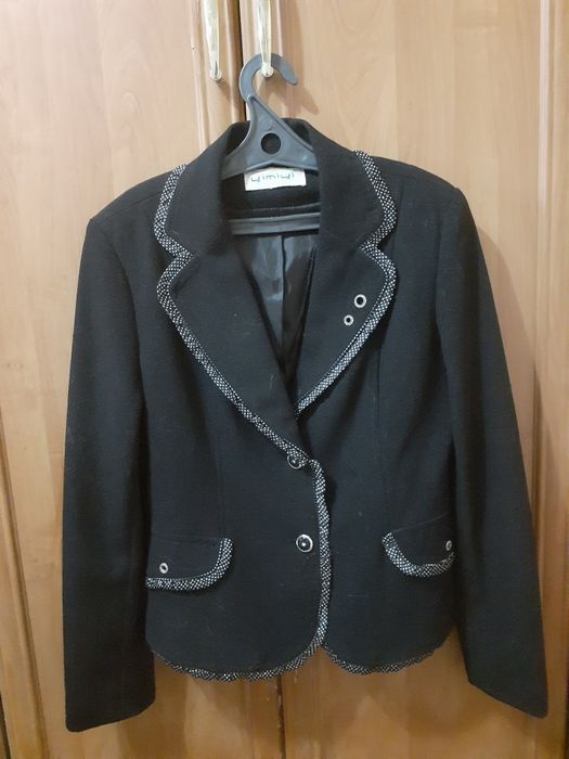 Меняю или продам! Новые 2 платья и другое