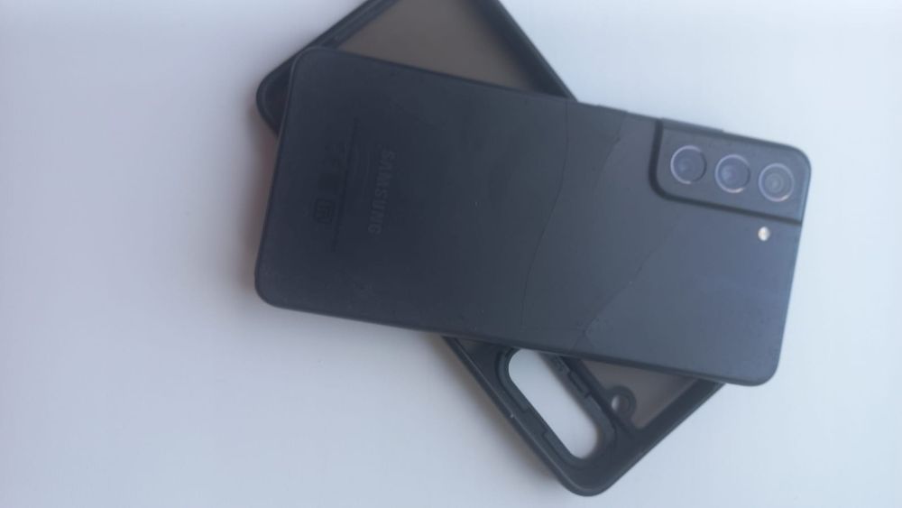 Продам/обмен Samsung Galaxy S21 FE 5G
