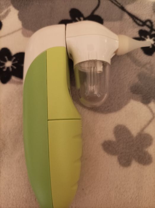 Aspirator nazal pentru bebeluși