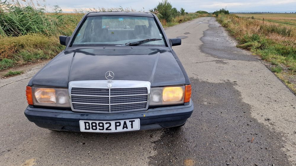 Vând sau dezmembrez mercedes 190e,w201