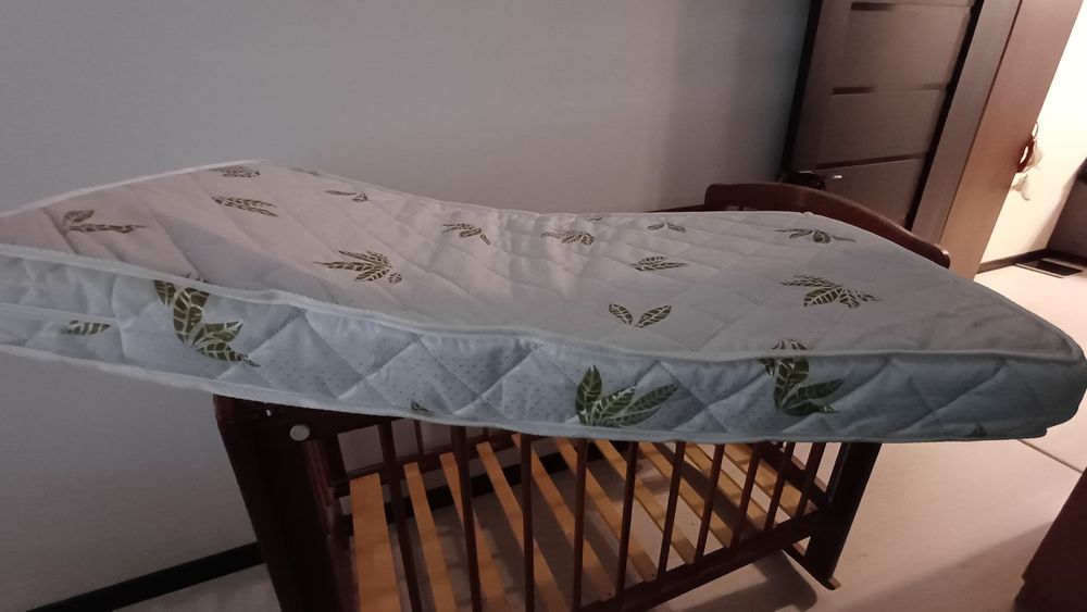 Продам манеж,в хорошем состоянии.