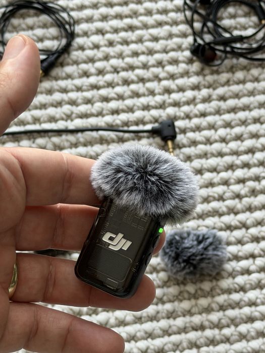 DJI Mic 2 Combo ca nou, 2 TX + RX, lavalieră RODE, căști JBL