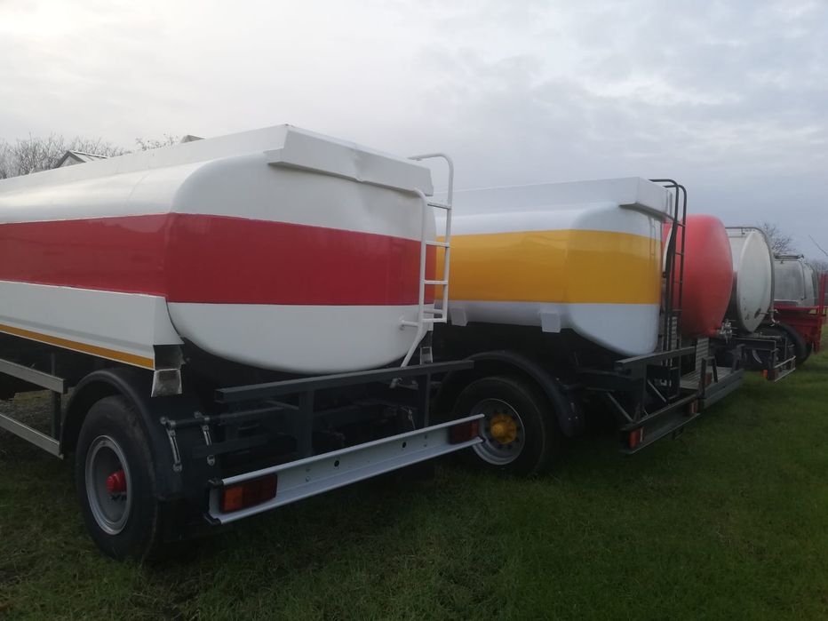 Remorcă cisternă apă,lapte, combustibil, îngrășământ lichid 6/24 litri