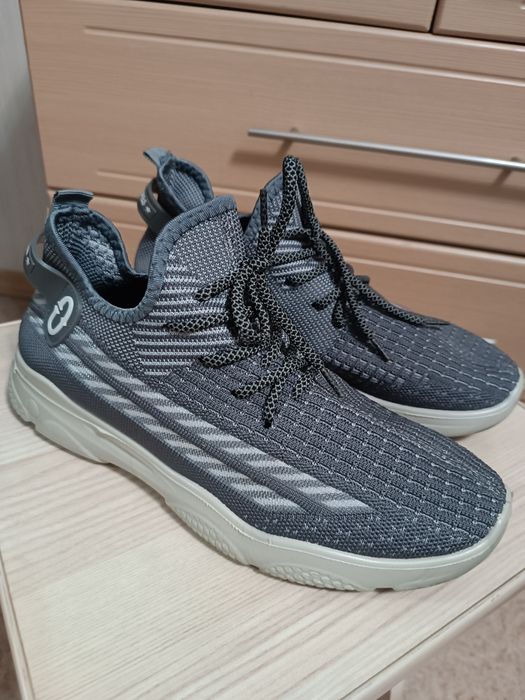 Кроссовки для мальчика