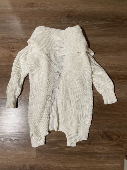 Бяла дебела жилетка S-M