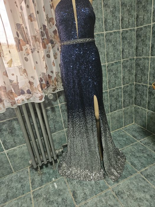 Vând Rochie de seară-Sirenă