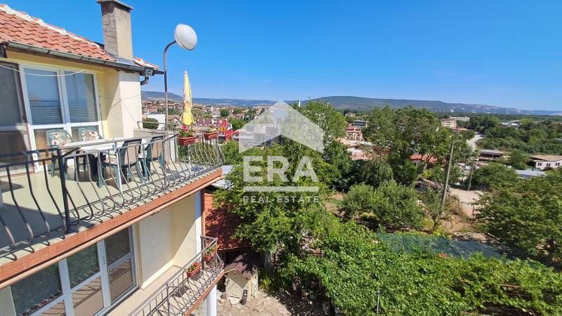 Хотел на 4 етажа за продажба, с общо 18 едностайни и двустайни апартам