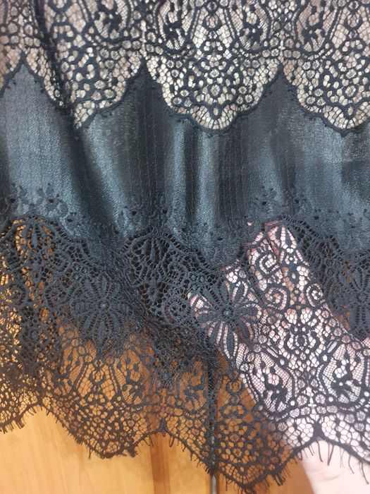 Срочно продам платье 48размер