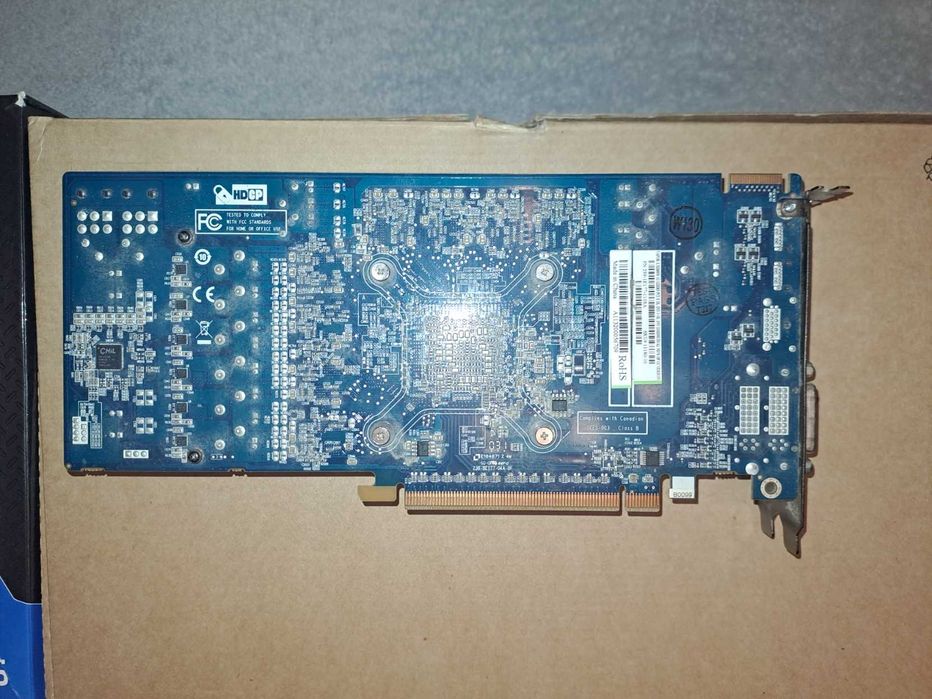 Placa Video Sapphire AMD Radeon HD 6850 Vapor-X, 1024MB, GDDR5 BOX