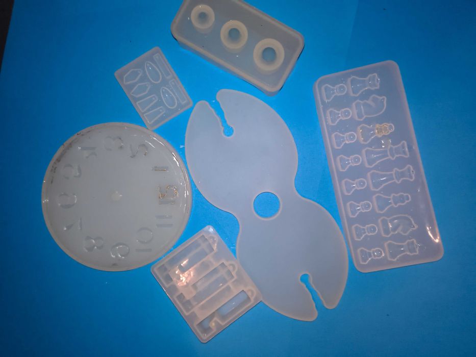 Силиконови форми за смола/ гипс/ керамика