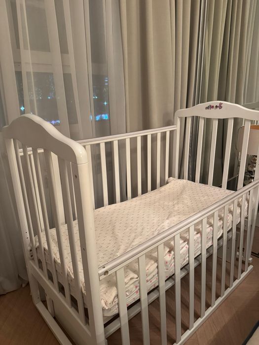 Продам детскую кроватку