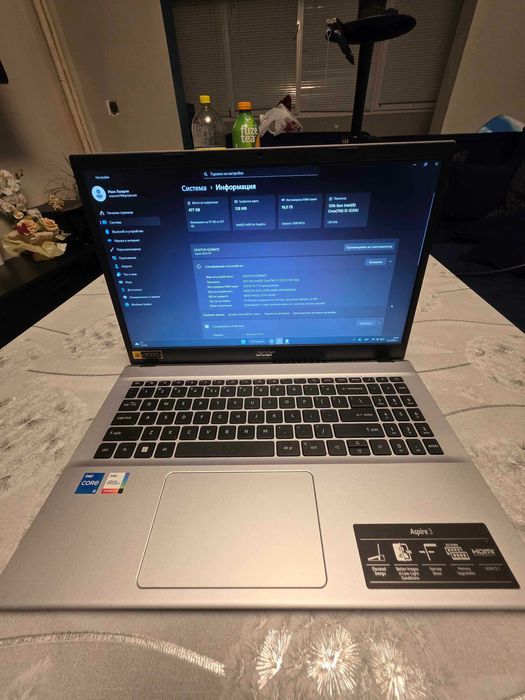 Продавам Acer Aspire 3 i5-1235U, 16GB RAM, 512GB SSD, 1г гаранция