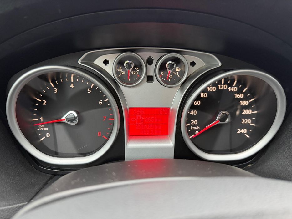 Se vinde ford focus mk2 combi