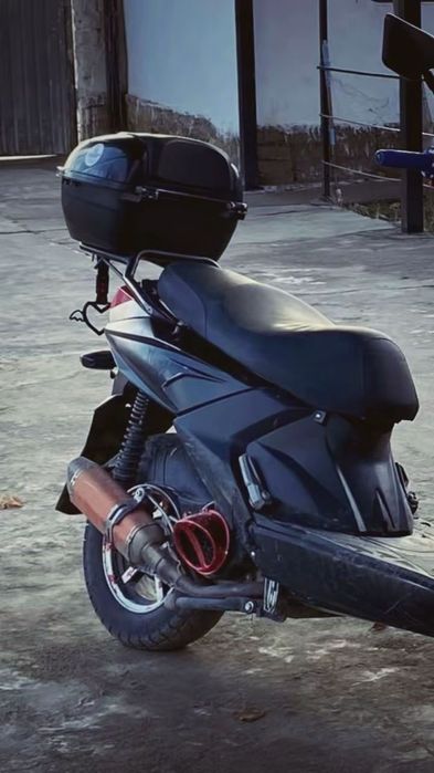 Мопед 165 куб Лия матор