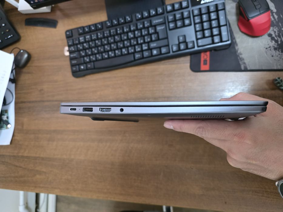 Huawei matebook D14 cor i3 12gen 8/256