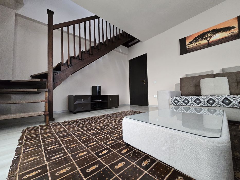 Duplex 3 camere pe doua niveluri cu o suprafață de 100 m2