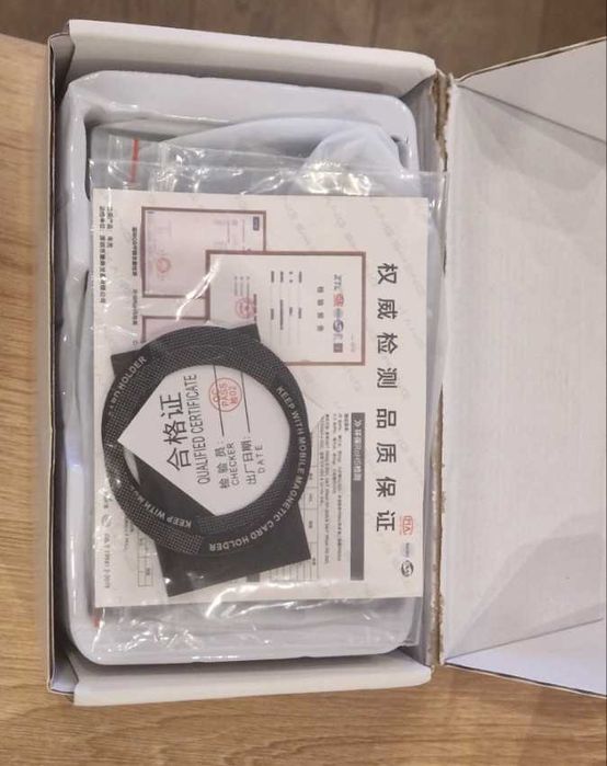 Безжично зарядно за Volvo.