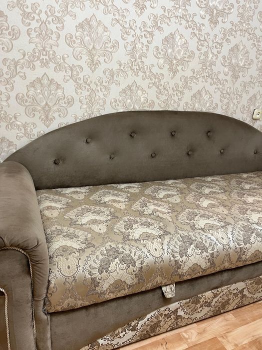 Продам диван в хорошем состоянии