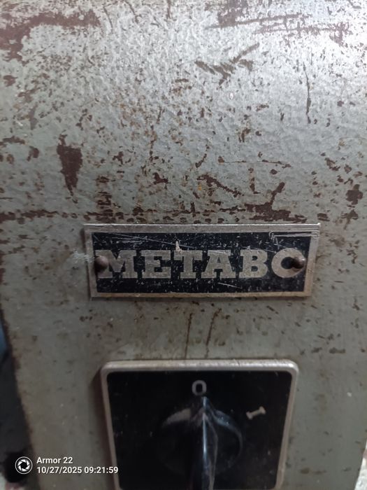 Трифазен шмиргел 550w 3000obr min Metabo