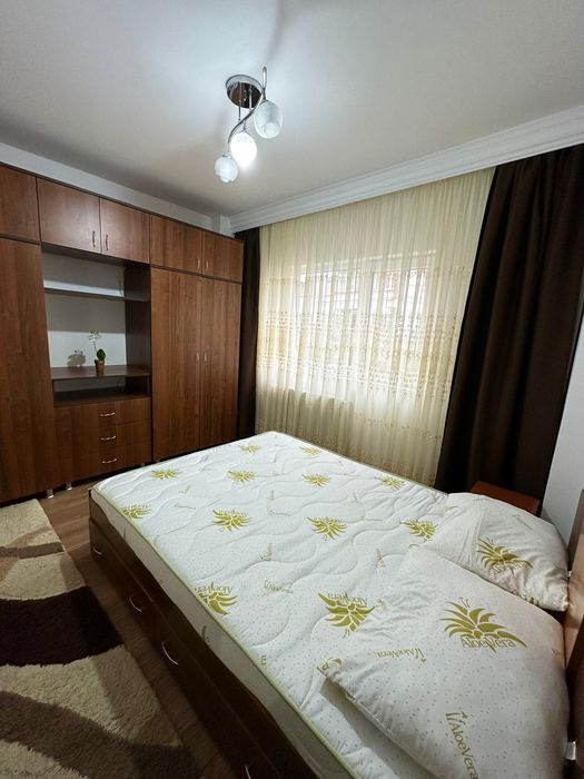 Apartament camere de vanzare