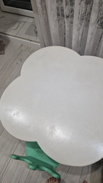 Продам стол со стулом