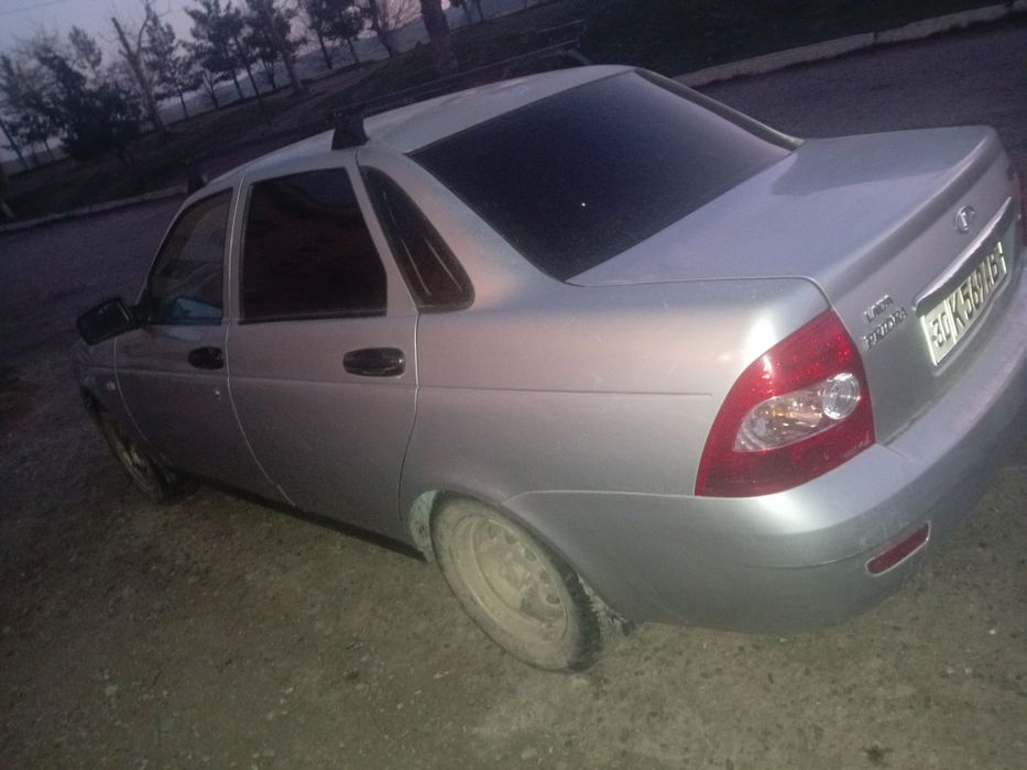 Приора сотилади 2008 срочна