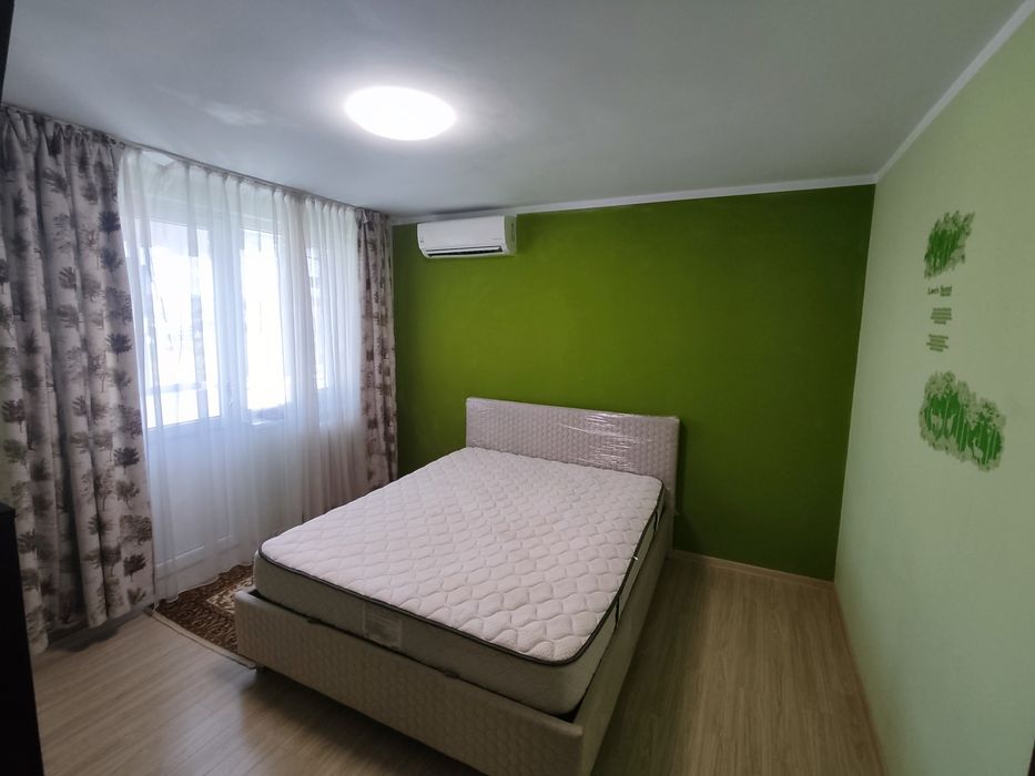 Direct Proprietar. Vand apartament 2 camere semi/mobilat in bloc renovat. Etaj intermediar