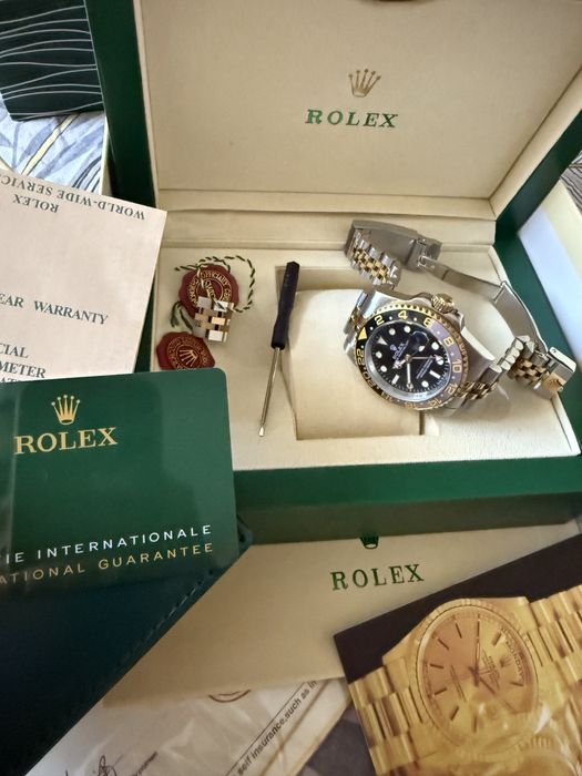 Часовник Rolex нов